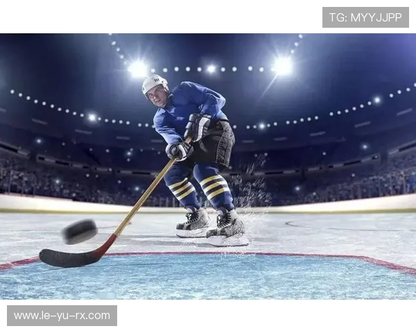 冰球门将反应速度对比：谁能在瞬间扑救？