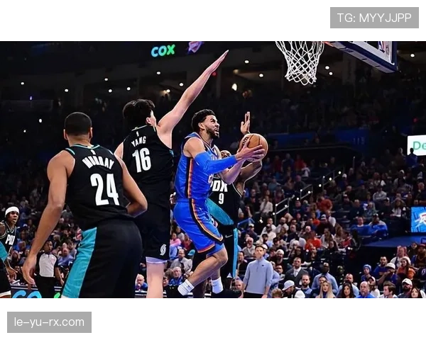 米切尔爆发力惊人,引领球队逆转取胜 米切尔爆发力惊人,引领球队逆转取胜