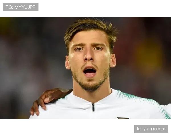 鲁本·迪亚斯灵活适应战术调整，助力曼城状态回升冲击卫冕