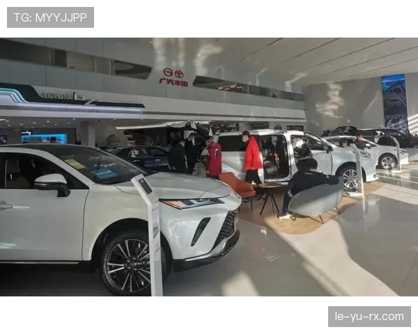 中国队更衣室气氛热烈，新赛季备战状态显著回暖