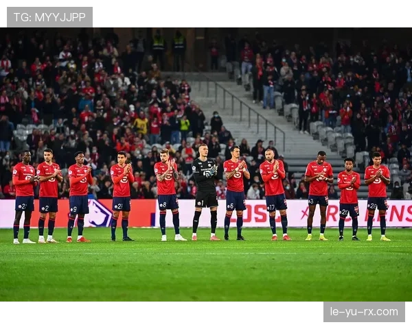 利兹联中场表现稳健，助力球队新赛季竞争力持续提升